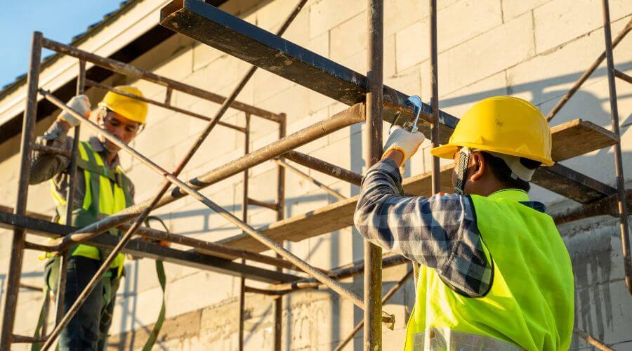 Professional gutter cleaning in Logan, OH